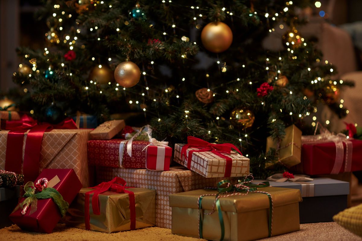 Perché il Natale ci rende più nostalgici? Le neuroscienze della memoria emotiva